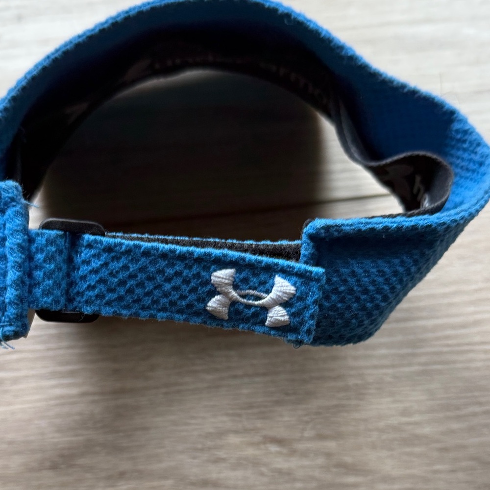 Under Armour Blue and Black Sports Visor - Picture 4 of 4